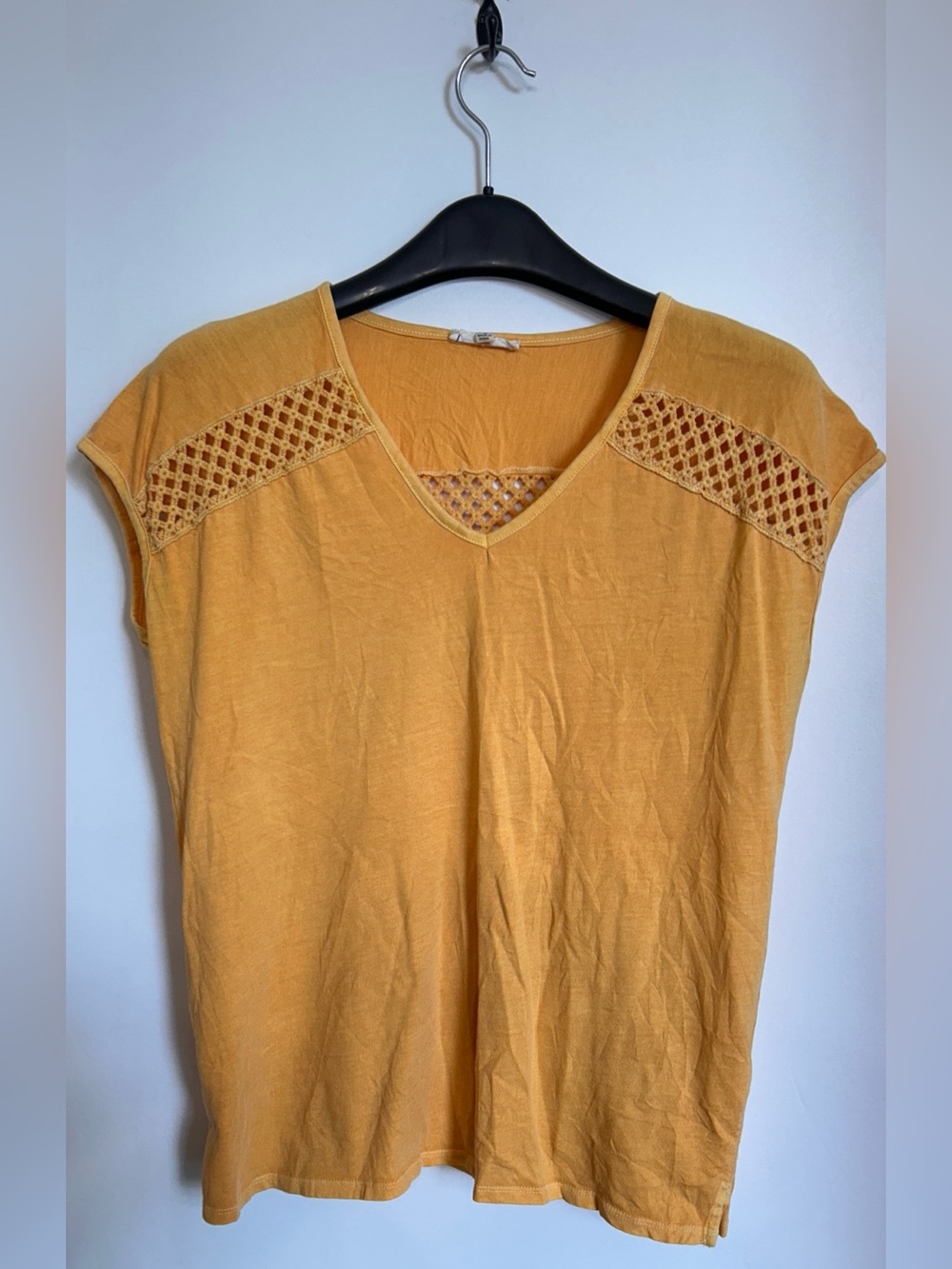 JANE AND DELANCEY TEE/TANK WITH LATTICE STYLE DESIGN